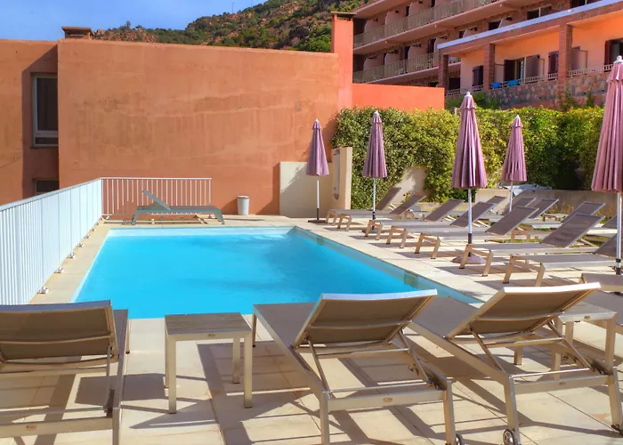 Hotell Ideal Porto (Corsica)