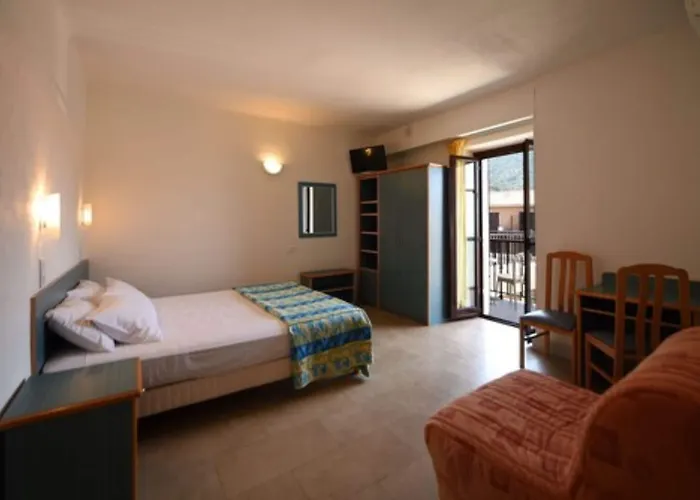 Hotell Ideal Porto (Corsica)