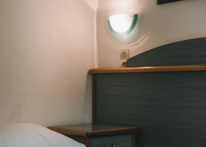 Hotell Ideal 2*