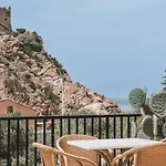 Hotel Ideal Porto (Corsica)
