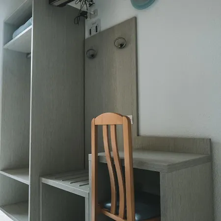 Ideal فندق