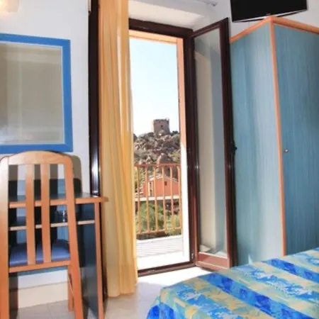 Ideal 2* Porto (Corsica)